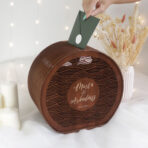 Drewniana skrzynka na koperty okrągła - orzech - obrazek 3