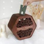 drewniana skrzynka na koperty