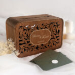 drewniana skrzynka na koperty