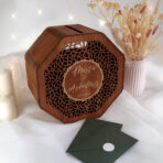 drewniana skrzynka na koperty