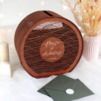 drewniana skrzynka na koperty