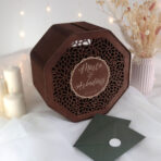 drewniana skrzynka na koperty