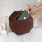 drewniana skrzynka na koperty