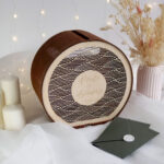 drewniana skrzynka na koperty