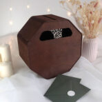 drewniana skrzynka na koperty