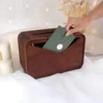 drewniana skrzynka na koperty