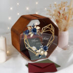 drewniana skrzynka na koperty z pleksi