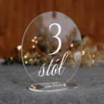 numerki okrągłe na stół weselny pleksi biały tekst