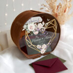 drewniana skrzynka na koperty z pleksi