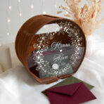 drewniana skrzynka pudełko na koperty z pleksi na froncie - czereśnia antyczna