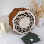 drewniana skrzynka na koperty