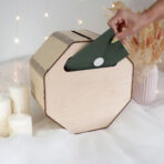 drewniana skrzynka na koperty