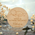 Magnesy drewniane grawerowane podziękowania dla gości na chrzest roczek