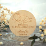 Magnesy drewniane grawerowane podziękowania dla gości na chrzest roczek