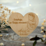 Magnesy drewniane grawerowane podziękowania dla gości na chrzest roczek