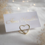 Złocone winietki weselne na stojaku