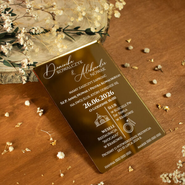 Zaproszenia ślubne na lustrzanej pleksi białe napisy