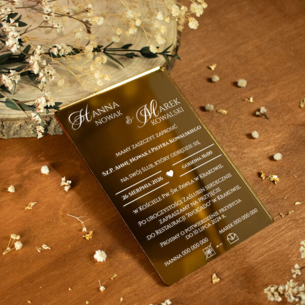 Zaproszenia ślubne na lustrzanej pleksi białe napisy