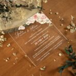 zaproszenia akrylowe różowe kwiaty