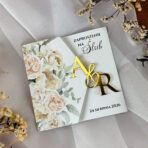 Zaproszenia ślubne białe kwiaty złote lustrzane inicjały