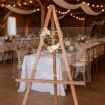 przezroczysta akrylowa tablica z usadzeniem gości na wesele