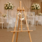 przezroczysta akrylowa tablica powitalna na wesele