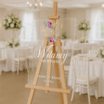 przezroczysta akrylowa tablica powitalna na wesele