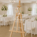 przezroczysta akrylowa tablica powitalna na wesele