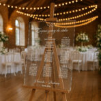 Tablica akrylowa z usadzeniem gości 90x60