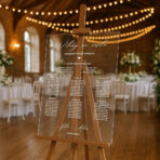 Tablica akrylowa z usadzeniem gości 90x60