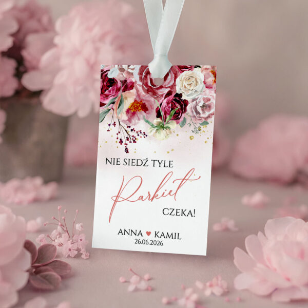 zawieszki na alkohol wesele różowe kwiaty